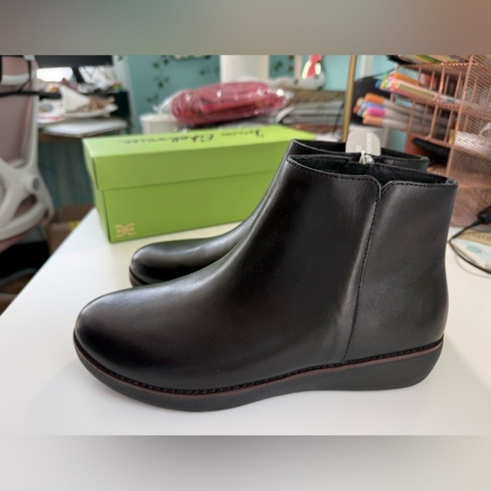FitFlop‎ Ziggy Black Leather Zip Ankle Bootie 8.5 NIB SupercomFF Ergonomic APMA - Picture 10 of 12